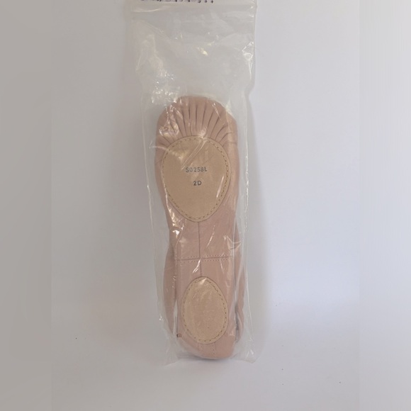 2D Bloch Dansoft II Ballet Slippers S0258L Size 2D NEW - Picture 2 of 4